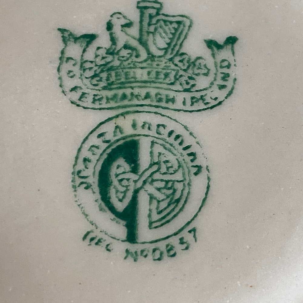 BELLEEK Ribbon Sugar - Picture 5 of 8